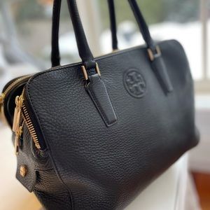 Tory Burch Black leather satchel bag. Top Handel
